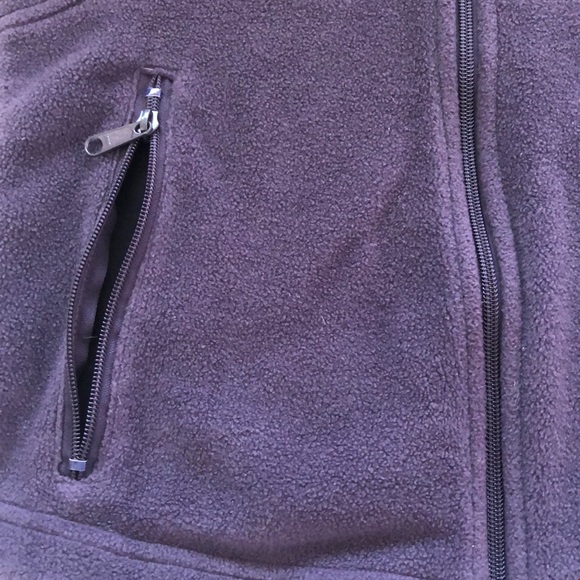 Medium Purple Columbia Fleece Vest Excellent Condition - Picture 3 of 4